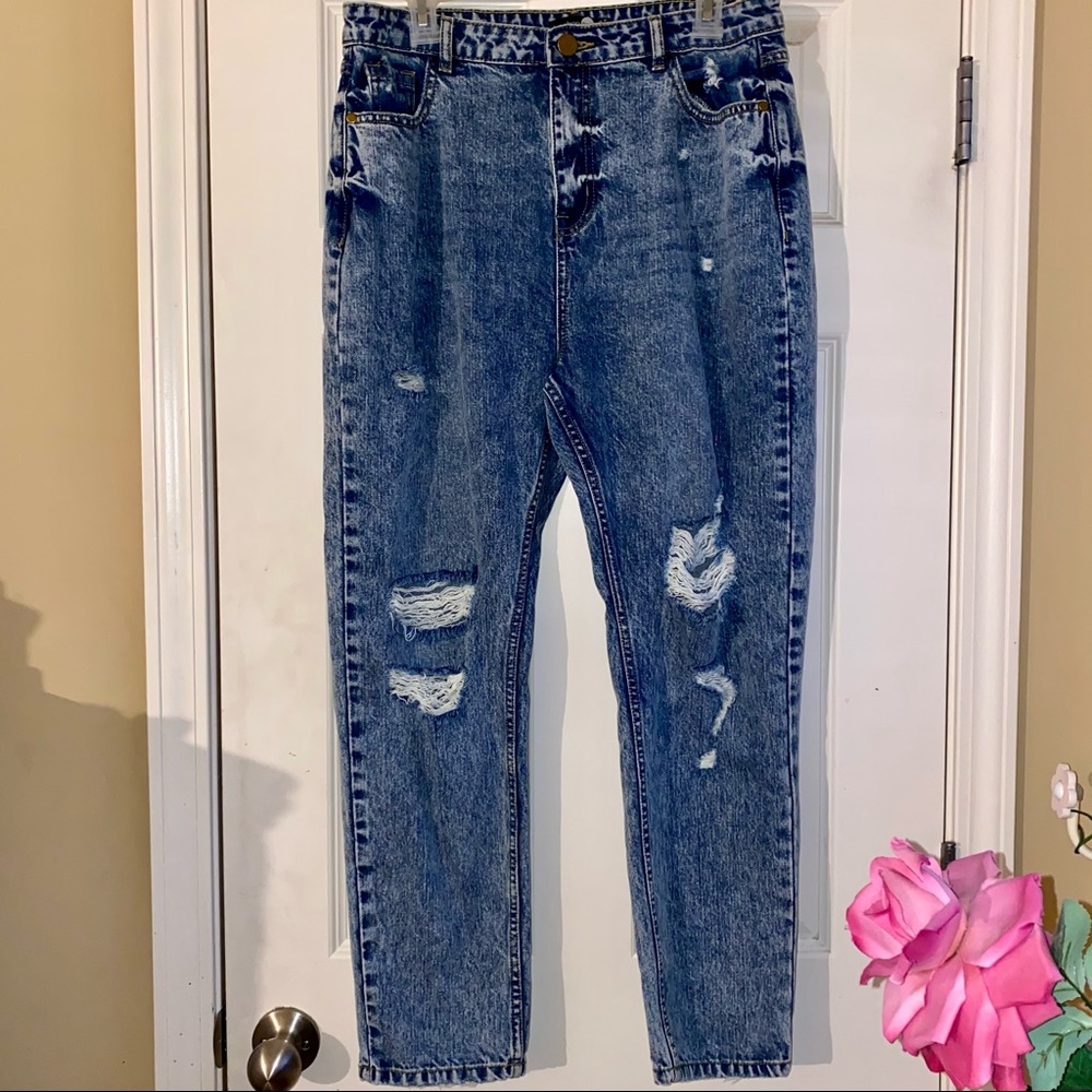 BooHoo High Waisted Loose-fitting 90’s jeans